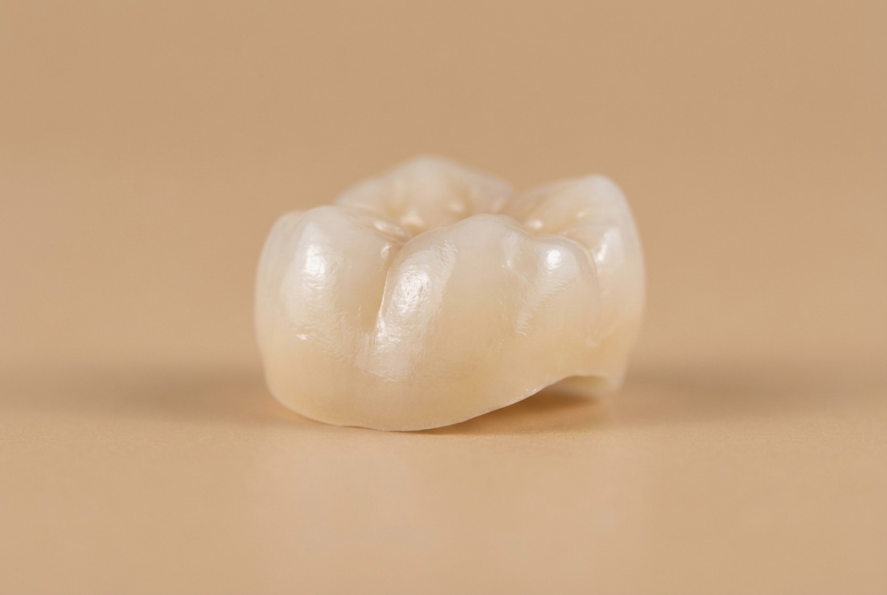 Hochwertige Keramikrestauration aus dem Dentallabor